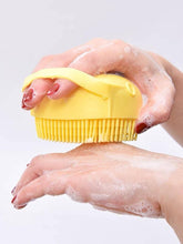 Load image into Gallery viewer, Pet Silicone Bath Brush