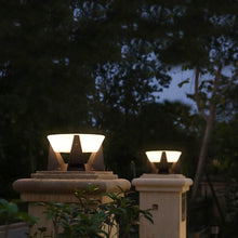 Load image into Gallery viewer, Solar Garden Lamp