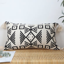 Load image into Gallery viewer, SAND Geometric Pillow Cover