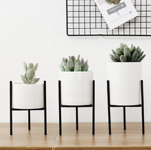 Load image into Gallery viewer, Veria Nordic Plant Pots