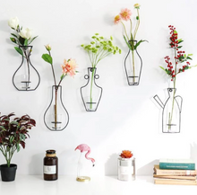 Load image into Gallery viewer, Geometric Metal Vase