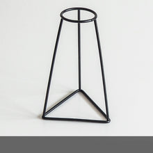 Load image into Gallery viewer, Geometric Metal Vase