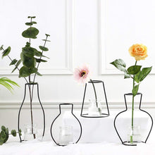 Load image into Gallery viewer, Geometric Metal Vase