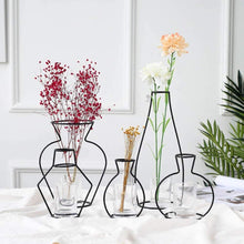 Load image into Gallery viewer, Geometric Metal Vase