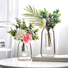 Load image into Gallery viewer, Minimalist Metal Vase Frame
