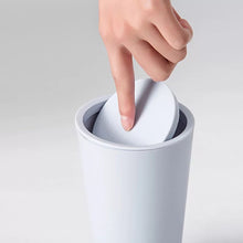 Laden Sie das Bild in den Galerie-Viewer, MessFree® Desktop Trash Can