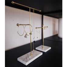 Laden Sie das Bild in den Galerie-Viewer, MessFree® Marbl Jewelry Display