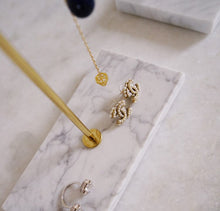 Laden Sie das Bild in den Galerie-Viewer, MessFree® Marbl Jewelry Display