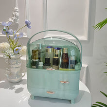 Laden Sie das Bild in den Galerie-Viewer, Light green Nordic makeup vanity box with handle