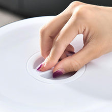 Laden Sie das Bild in den Galerie-Viewer, Opening the dispenser lid