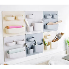 Laden Sie das Bild in den Galerie-Viewer, Wall storage grids holding kitchen items
