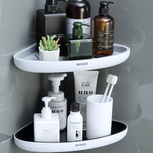 Laden Sie das Bild in den Galerie-Viewer, Black corner shelves on a grey bathroom wall
