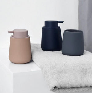 Minimalist Matte Soap Dispenser