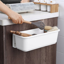 Laden Sie das Bild in den Galerie-Viewer, Sliding bin under a kitchen counter
