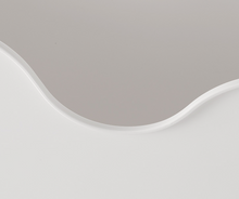 Load image into Gallery viewer, Smooth curved edge detail
