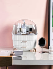 Laden Sie das Bild in den Galerie-Viewer, White makeup organizer on a dressing table
